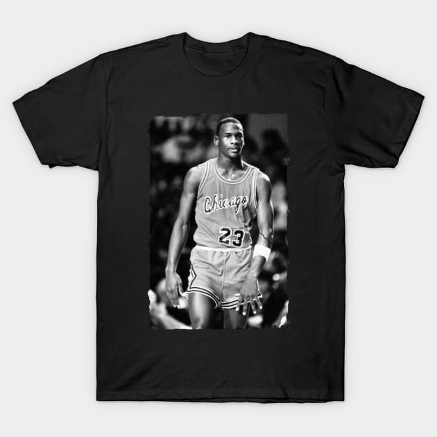 Michael Jordan - Vintage T-Shirt by GoodMan999